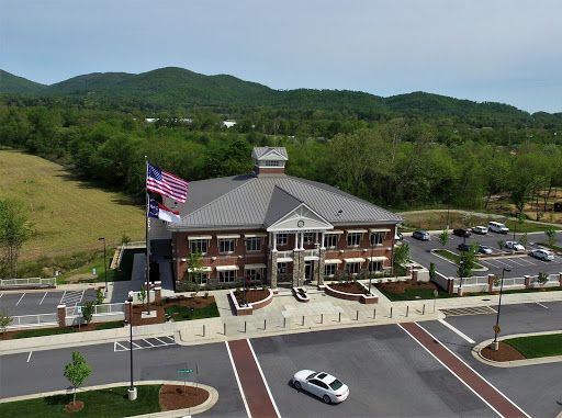 Roofing Contractor «Benton Roofing», reviews and photos, 2421 Spartanburg Hwy, East Flat Rock, NC 28726, USA