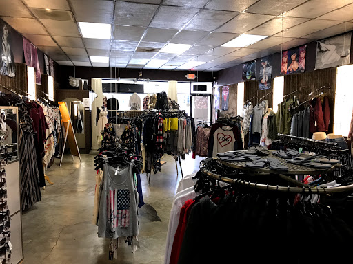 Tobacco Shop «Twisted Smoke Shop (J St)», reviews and photos, 3718 J St, Sacramento, CA 95816, USA