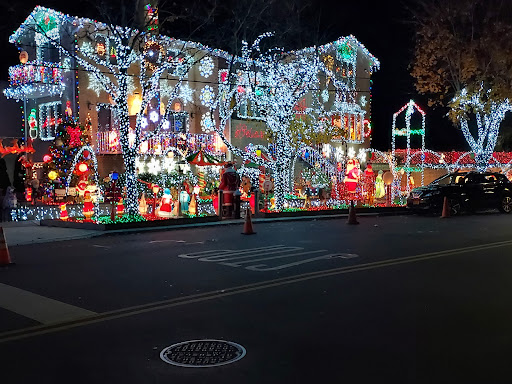 Shopping Mall «Georgetown Shopping Center», reviews and photos, 2181 Ralph Ave, Brooklyn, NY 11234, USA