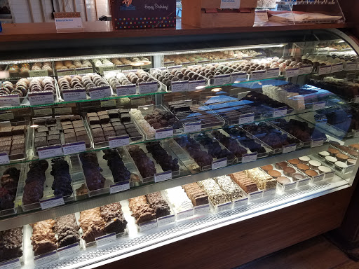 Chocolate Shop «Rocky Mountain Chocolate Factory», reviews and photos, 1419 1st Ave, Seattle, WA 98101, USA