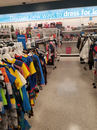 Clothing Store «Ross Dress for Less», reviews and photos, 20519 S Dixie Hwy, Cutler Bay, FL 33189, USA