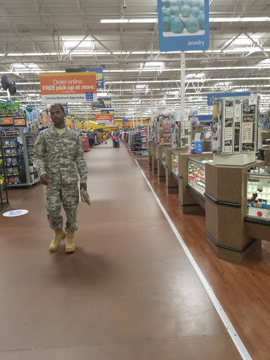 Department Store «Walmart Supercenter», reviews and photos, 25737 US-11, Evans Mills, NY 13637, USA