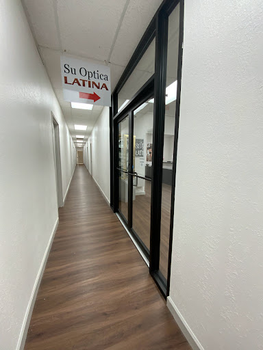 Optician «Su Optica Latina», reviews and photos, 2026 Wirt Rd #102, Houston, TX 77055, USA