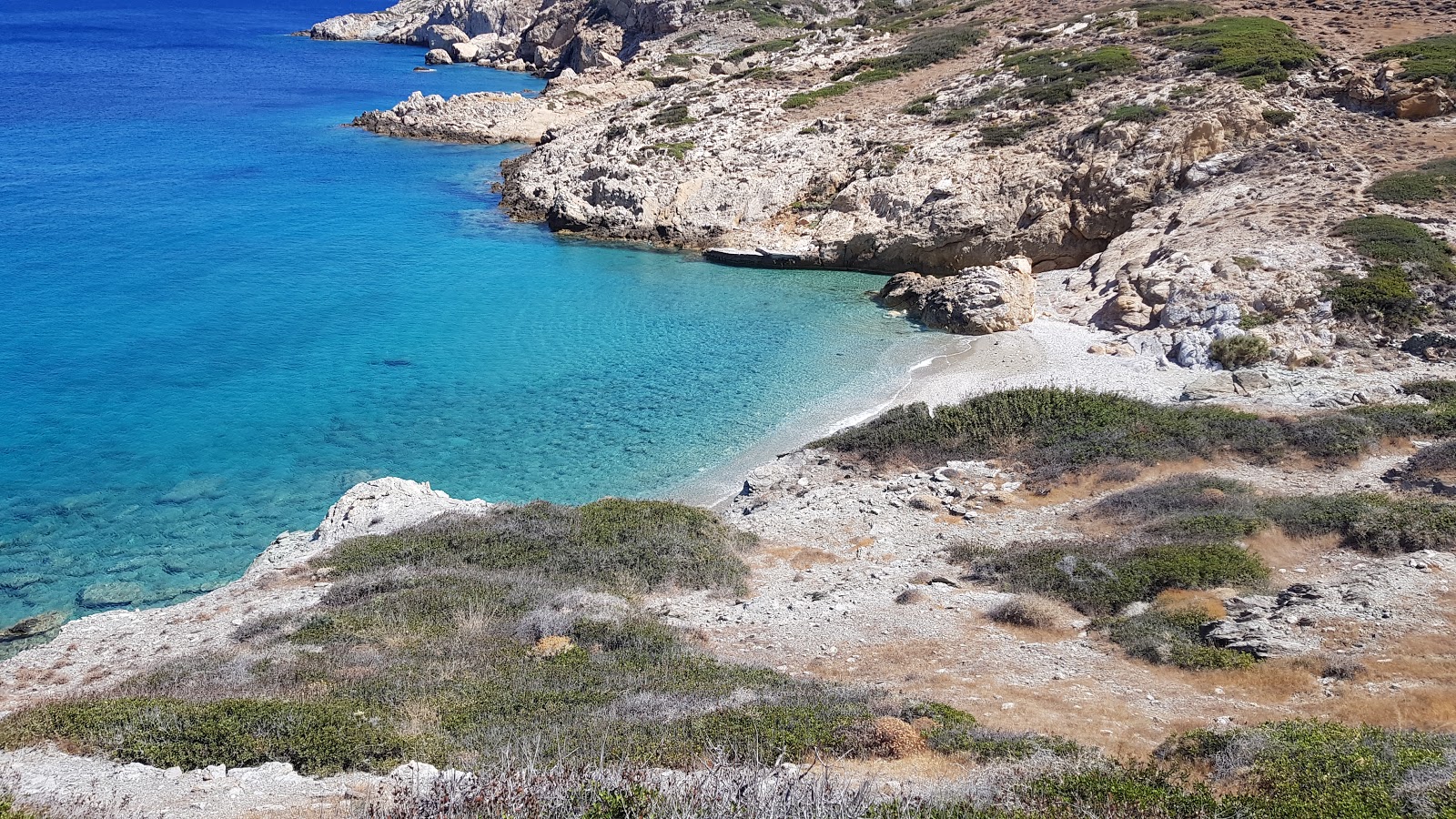 Maltas beach'in fotoğrafı turkuaz saf su yüzey ile