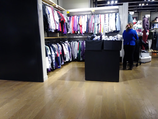 Clothing Store «Express», reviews and photos, 90-15 Queens Blvd, Queens, NY 11373, USA