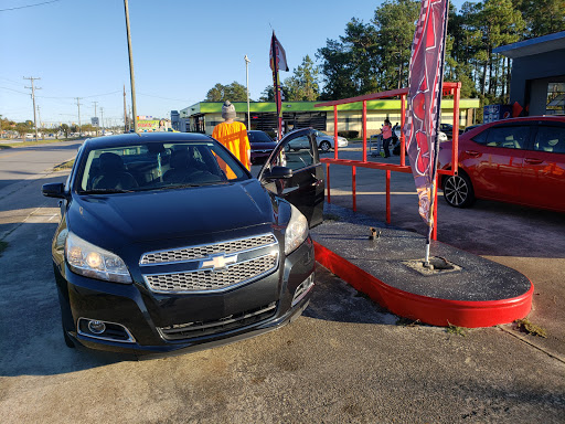 Diamond In the Ruff Customs and Detail Center en Havelock