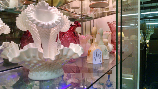 Consignment Shop «Baker Street Curiosity Shop», reviews and photos, 6780 Market St, Wilmington, NC 28405, USA