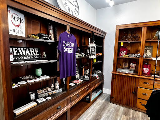 Wine Store «Alto Vineyards Champaign», reviews and photos, 4210 N Duncan Rd, Champaign, IL 61822, USA