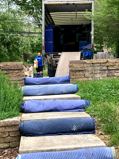 Moving Company «Joe Moholland Moving», reviews and photos, 15481 Farm Creek Dr, Woodbridge, VA 22191, USA