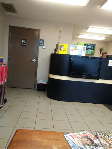 Auto Repair Shop «Meineke Car Care Center», reviews and photos, 5326 Dixie Hwy, Louisville, KY 40216, USA