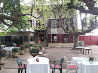 Atmosphère du Restaurant français Le Faisan Doré à Villefranche-sur-Saône - n°9