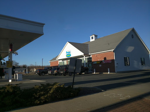 Gas Station «Pride», reviews and photos, 6 N Westfield St, Agawam, MA 01001, USA