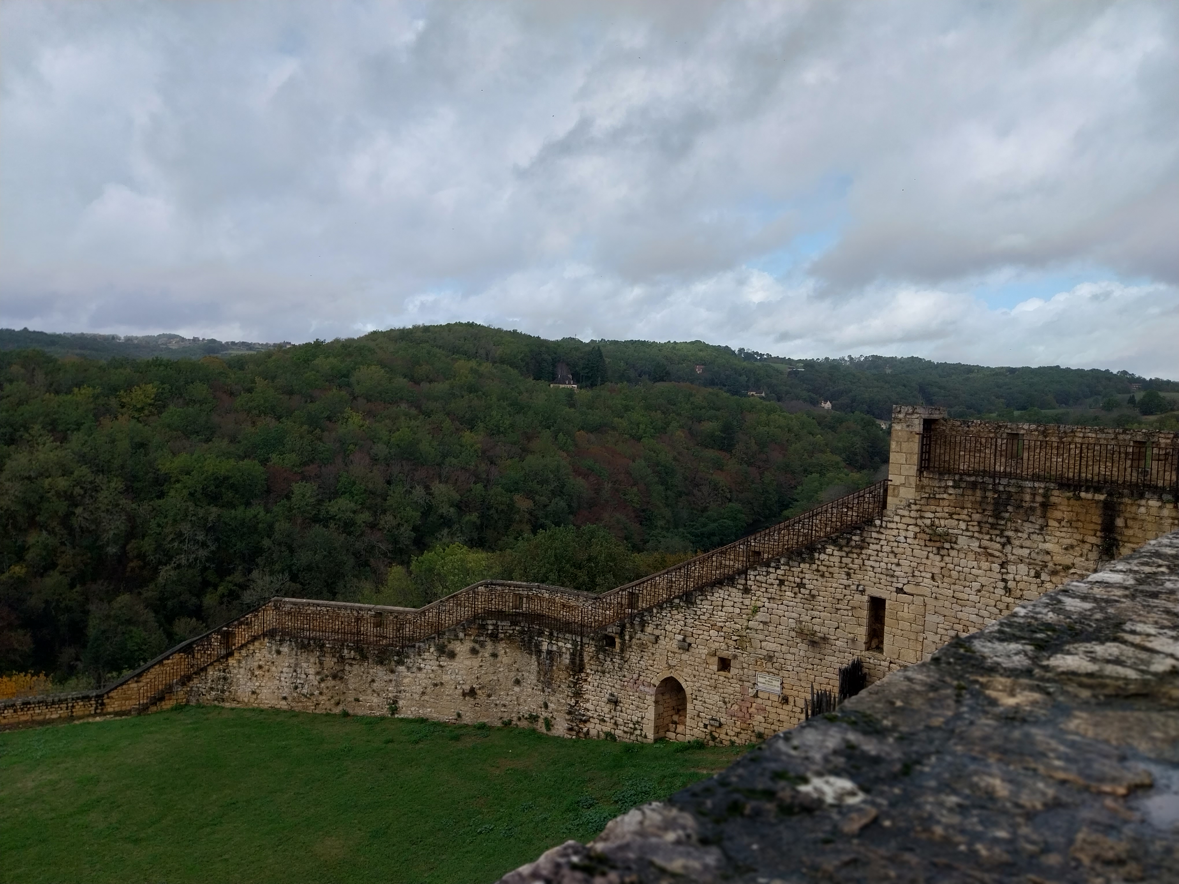 Photo n° 14 de l'avis de Hakim. fait le 31/10/2023 à 14:25