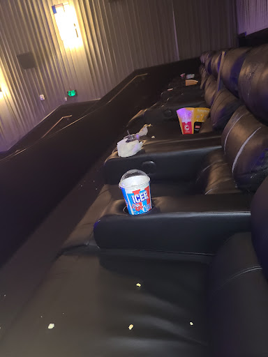 Movie Theater «Cinemark Ridgmar 13», reviews and photos, 2300 Green Oaks Rd, Fort Worth, TX 76116, USA