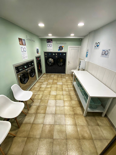 Lavandería autoservicio Calanda, Teruel