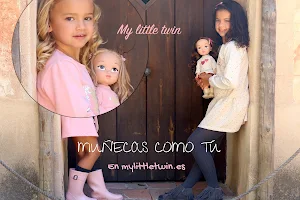 My little twin - Mi pequeña gemela image