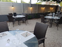 Atmosphère du Restaurant LES EMBRUNS à La Ciotat - n°6