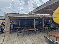 Atmosphère du Restaurant Henri à la plage à Leucate - n°12