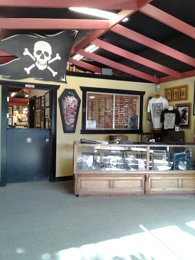 Tattoo Shop «Six Feet Under», reviews and photos, 116 N 2nd Ave, Upland, CA 91786, USA