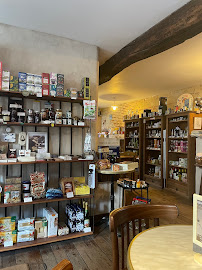 Intérieur du Restaurant KECK'S Café Nature Shop à Vichy - n°10