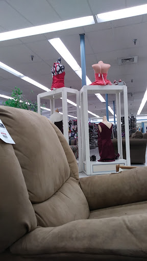 Thrift Store «Goodwill Industries of Middle Tennessee», reviews and photos, 5412 Charlotte Ave, Nashville, TN 37209, USA