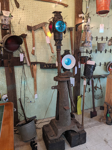 Flea Market «Bama Flea Mall & Antique Center», reviews and photos, 1605 Ashville Rd, Leeds, AL 35094, USA