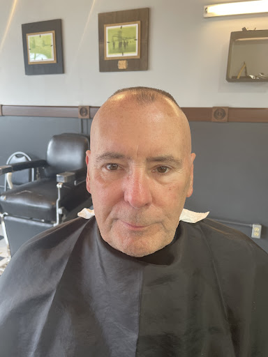 Barber Shop «Big 4 Barbershop», reviews and photos, 500 E Court Ave, Jeffersonville, IN 47130, USA