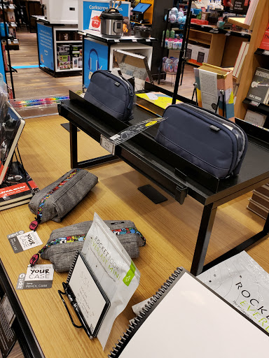 Book Store «Amazon Books», reviews and photos, 9585 SW Washington Square Rd, Portland, OR 97223, USA