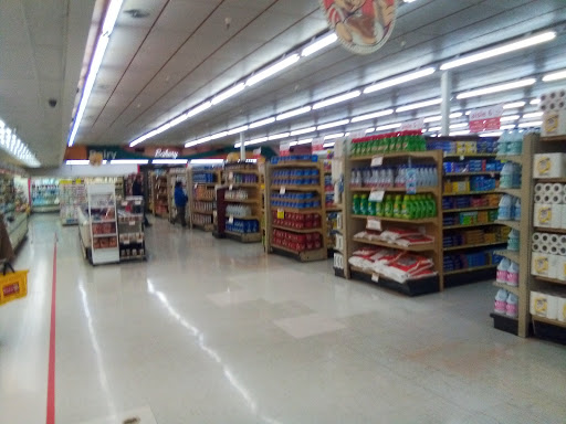 Grocery Store «Piggly Wiggly», reviews and photos, 101 Roosevelt Blvd, Eleanor, WV 25070, USA