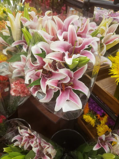 Grocery Store «Safeway», reviews and photos, 138 W Ellendale Ave, Dallas, OR 97338, USA