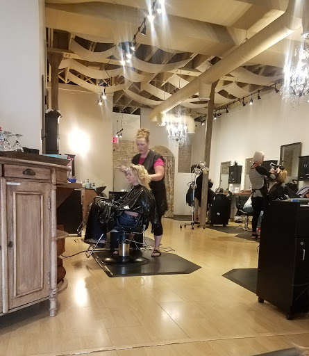 Day Spa «Avalon Salon», reviews and photos, 706 Main St NW, Elk River, MN 55330, USA