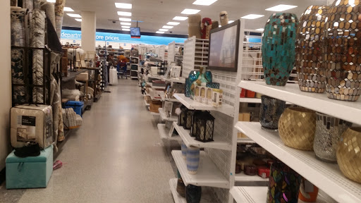 Clothing Store «Ross Dress for Less», reviews and photos, 3500 East-West Hwy, Hyattsville, MD 20782, USA