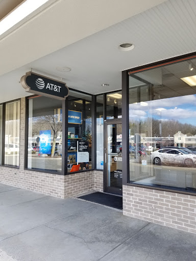 AT&T, 100 Main St N #2, Southbury, CT 06488, USA, 