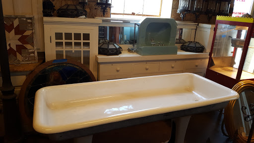 Door Supplier «Bauer Brothers Salvage», reviews and photos, 2432 N 2nd St, Minneapolis, MN 55411, USA