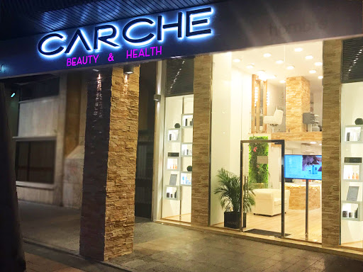 Información y opiniones sobre CARCHE Peluquería y Estética de Madrid