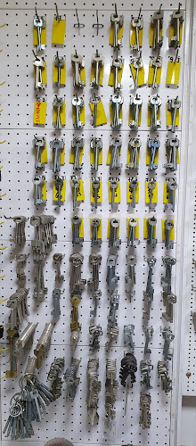 Majoros Pláza Kft - Lakatos