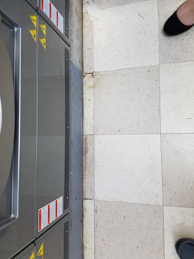 Laundromat «Laundry Time», reviews and photos, 242 Wooster Road North, Barberton, OH 44203, USA