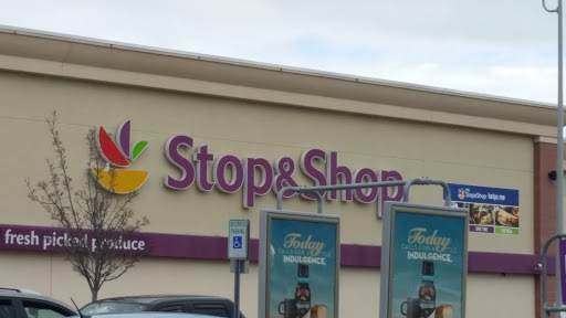 Supermarket «Super Stop & Shop», reviews and photos, 40 Furlong Dr, Revere, MA 02151, USA