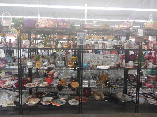 Thrift Store «Dysart Goodwill Retail Store & Donation Center», reviews and photos, 5116 N Dysart Rd, Litchfield Park, AZ 85340, USA