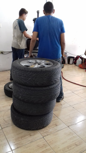 Second hand tires Maracay