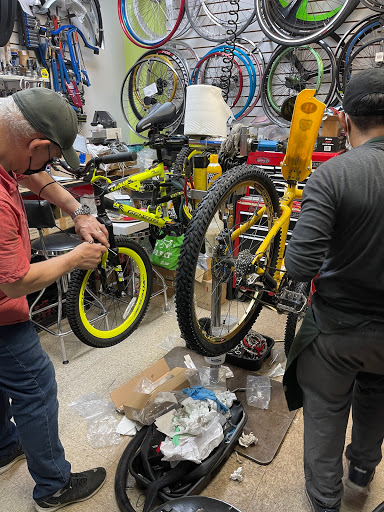 Bicycle Repair Shop «Nyc Bicycle Shop (Staten Island)», reviews and photos, 1178 Bay St, Staten Island, NY 10305, USA