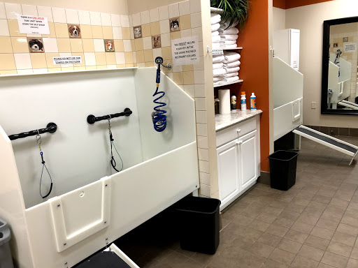 Pet Supply Store «EarthWise Pet Supply», reviews and photos, 11328 Montgomery Rd, Cincinnati, OH 45249, USA