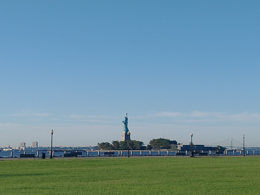 Liquor Store «Jersey Wines & Spirits», reviews and photos, 492 Jersey Ave, Jersey City, NJ 07302, USA