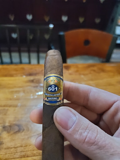 Tobacco Shop «Burn Premium Cigar Specialists», reviews and photos, 409 Burnsville Pkwy, Burnsville, MN 55337, USA