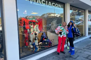 Maciaconi Sport Shop image