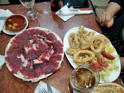 Restaurante Sociedad Círculo de Cascorro C. Pedro y José Zarallo, 3, 06150 Sta Marta, Badajoz, España
