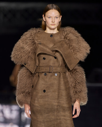 Clothing Store «Burberry», reviews and photos, 450 Nichols Rd, Kansas City, MO 64112, USA