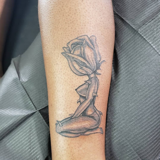 Explore trapped tattoo ideas, creative tattoo ideas in Dallas, available at Legendary Art Tattoo Studio