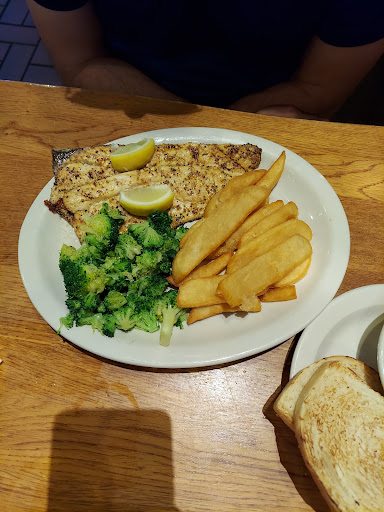 American Restaurant «Cracker Barrel Old Country Store», reviews and photos, 13561 SW 17th Ct, Ocala, FL 34473, USA