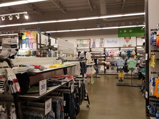 Clothing Store «Old Navy», reviews and photos, 3581 N Freeway Blvd, Sacramento, CA 95834, USA